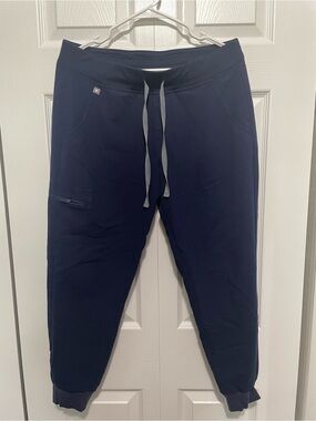 FIGS Zamora Jogger Scrub Pants Women’s Medium PETITE - Navy